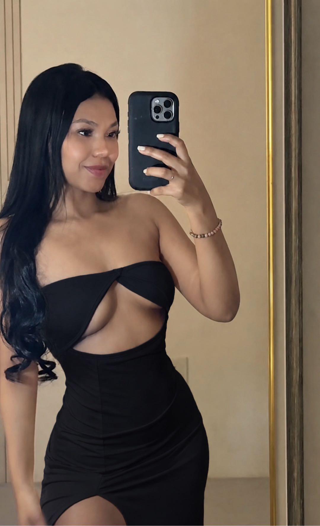Eva — live 1-on-1 video chat on Dirty Omegle